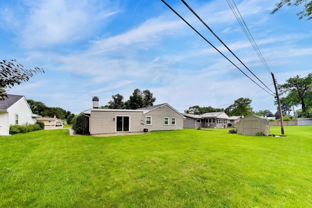 1430 Sequoia Lane, Darien, IL 60561