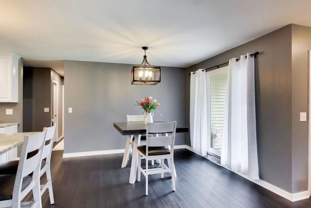 1430 Sequoia Lane, Darien, IL 60561
