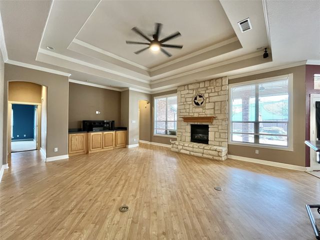 245 Spring Creek Court, Paradise, TX 76073