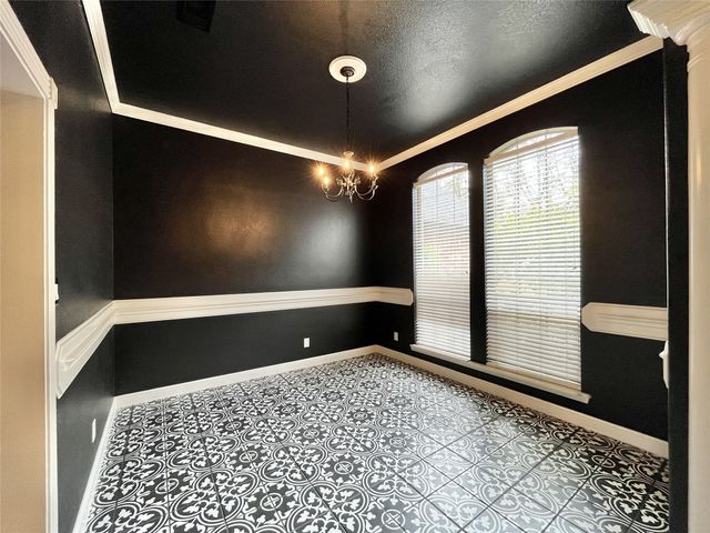 245 Spring Creek Court, Paradise, TX 76073