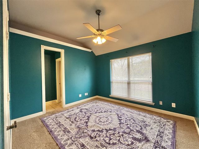 245 Spring Creek Court, Paradise, TX 76073