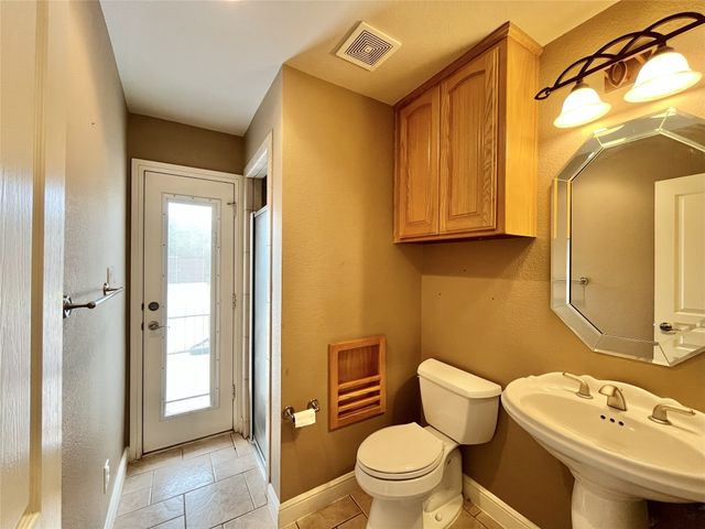 245 Spring Creek Court, Paradise, TX 76073