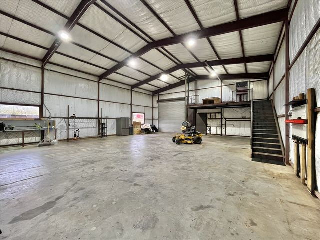 245 Spring Creek Court, Paradise, TX 76073