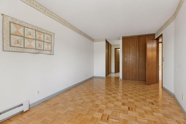 5697 Green Circle Drive 219, Minnetonka, MN 55343