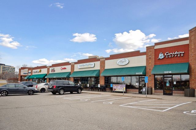 5697 Green Circle Drive 219, Minnetonka, MN 55343