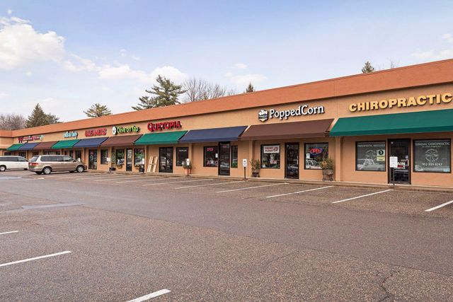 5697 Green Circle Drive 219, Minnetonka, MN 55343