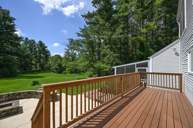 8307 Concord Drive, Bull Valley, IL 60098