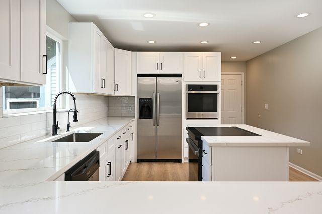 8307 Concord Drive, Bull Valley, IL 60098