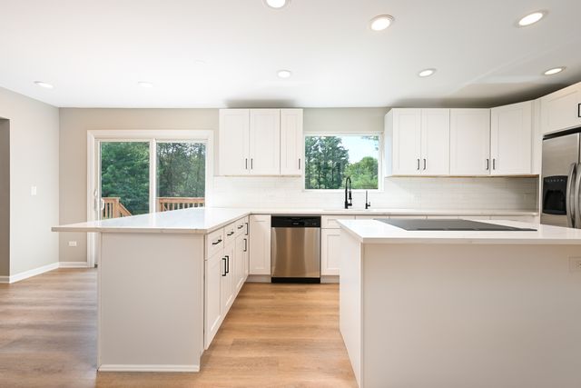 8307 Concord Drive, Bull Valley, IL 60098