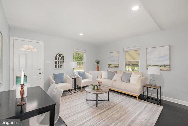 1205 N POINT RD, Dundalk, MD 21222