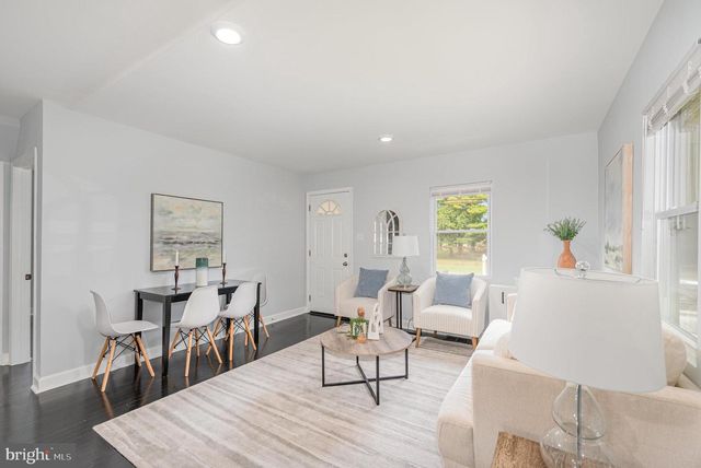 1205 N POINT RD, Dundalk, MD 21222