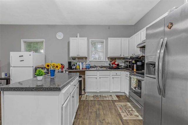2142 M L King Jr Drive, Atlanta, GA 30310