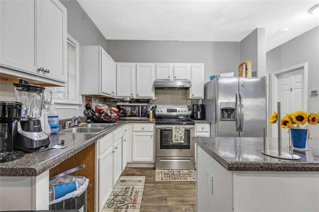 2142 M L King Jr Drive, Atlanta, GA 30310