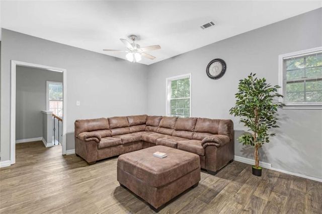 2142 M L King Jr Drive, Atlanta, GA 30310