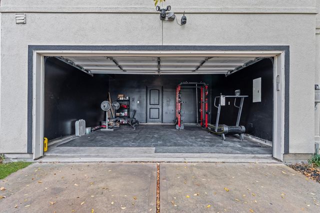 2905 Baer Street 6, Houston, TX 77020