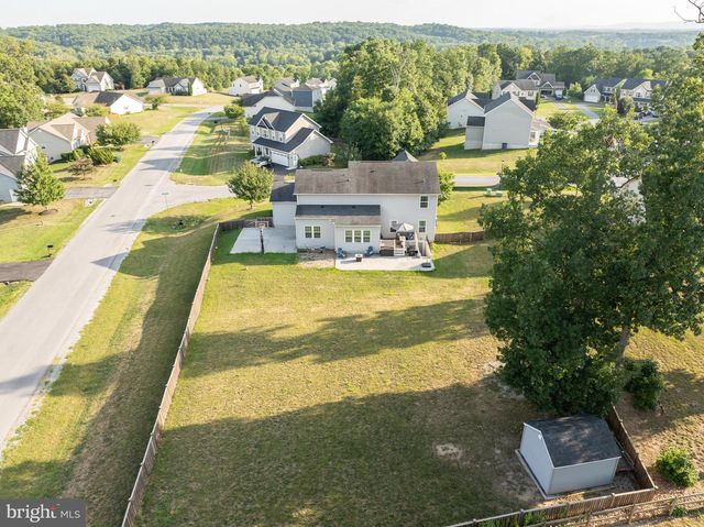 18 TROUT RIVER TER, Falling Waters, WV 25419
