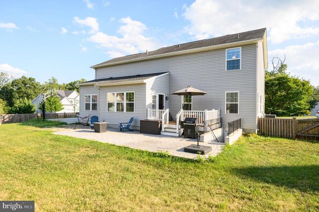 18 TROUT RIVER TER, Falling Waters, WV 25419