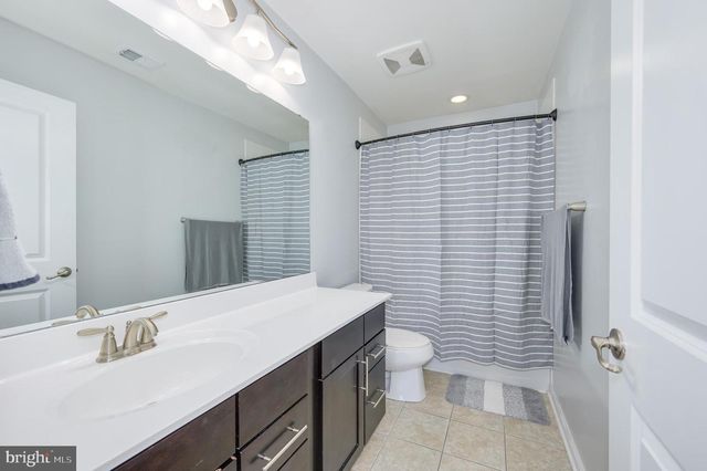 18 TROUT RIVER TER, Falling Waters, WV 25419
