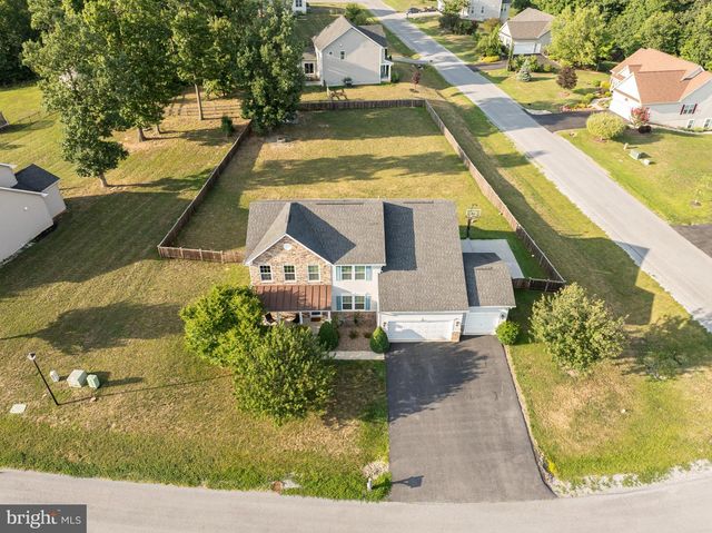 18 TROUT RIVER TER, Falling Waters, WV 25419