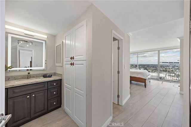 700 E Ocean Boulevard 3003, Long Beach, CA 90802