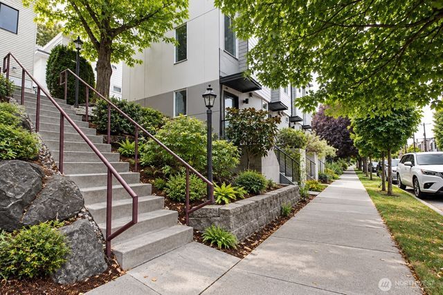 4836 Fauntleroy Way SW, Seattle, WA 98116