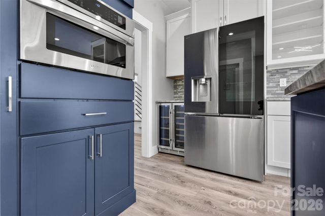 98 Downing Street, Asheville, NC 28806