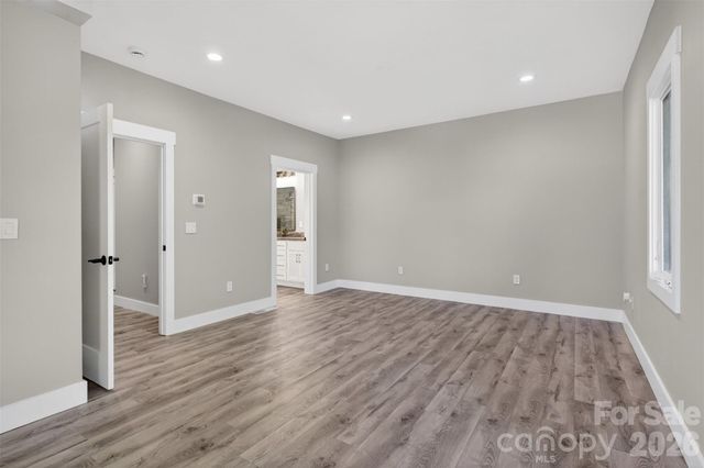 98 Downing Street, Asheville, NC 28806