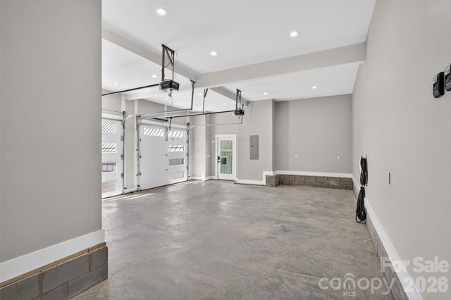 98 Downing Street, Asheville, NC 28806