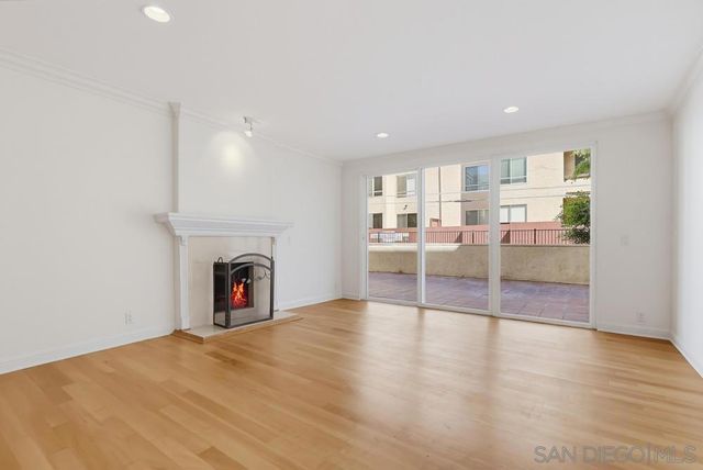1520 Camden 106, Los Angeles, CA 90025