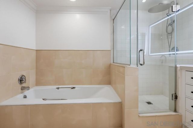 1520 Camden 106, Los Angeles, CA 90025