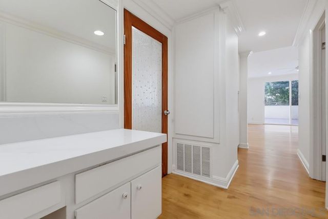 1520 Camden 106, Los Angeles, CA 90025