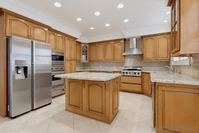 1520 Camden 106, Los Angeles, CA 90025