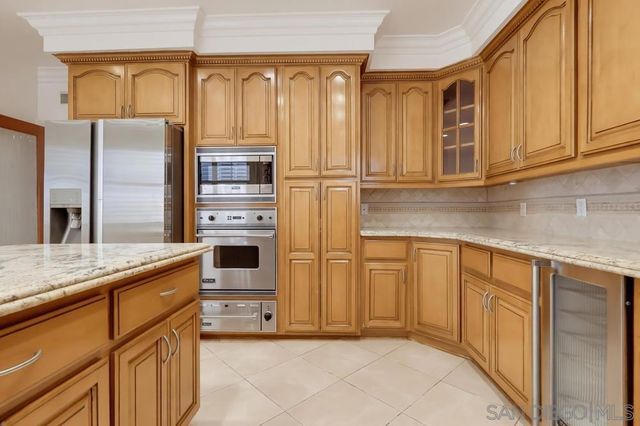 1520 Camden 106, Los Angeles, CA 90025