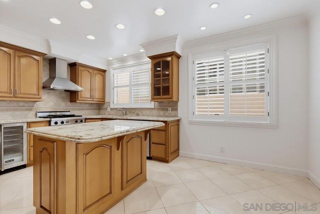 1520 Camden 106, Los Angeles, CA 90025