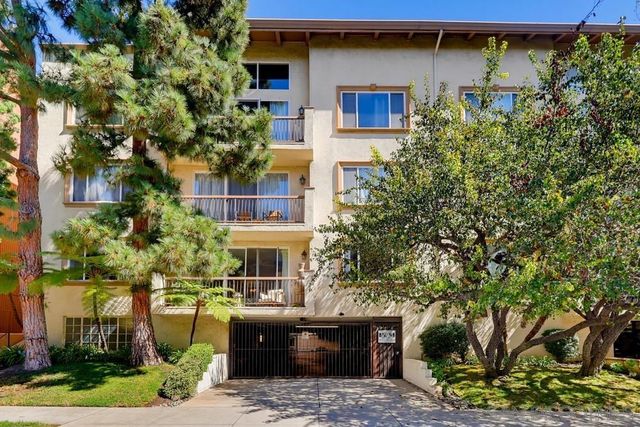 1520 Camden 106, Los Angeles, CA 90025