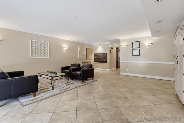 1520 Camden 106, Los Angeles, CA 90025