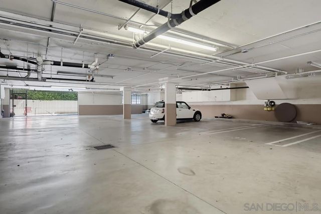 1520 Camden 106, Los Angeles, CA 90025
