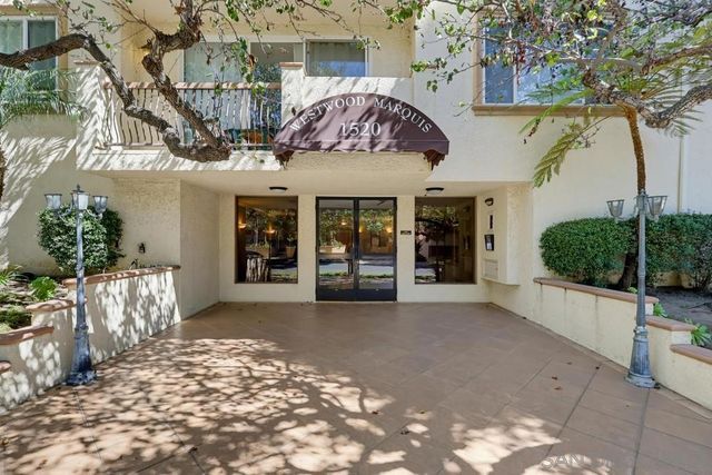 1520 Camden 106, Los Angeles, CA 90025