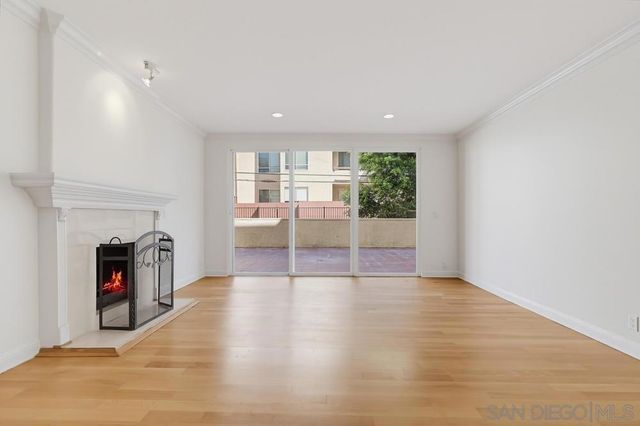 1520 Camden 106, Los Angeles, CA 90025