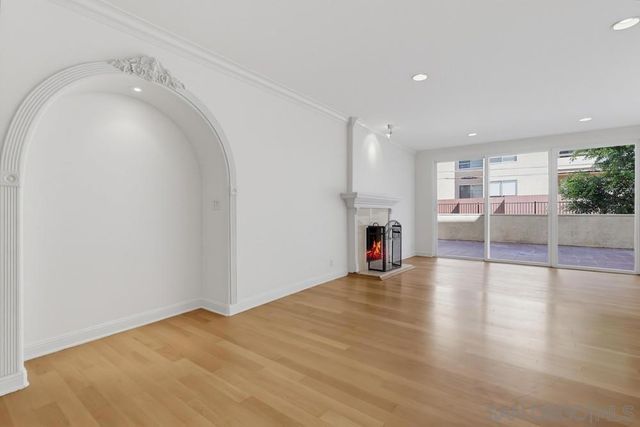 1520 Camden 106, Los Angeles, CA 90025