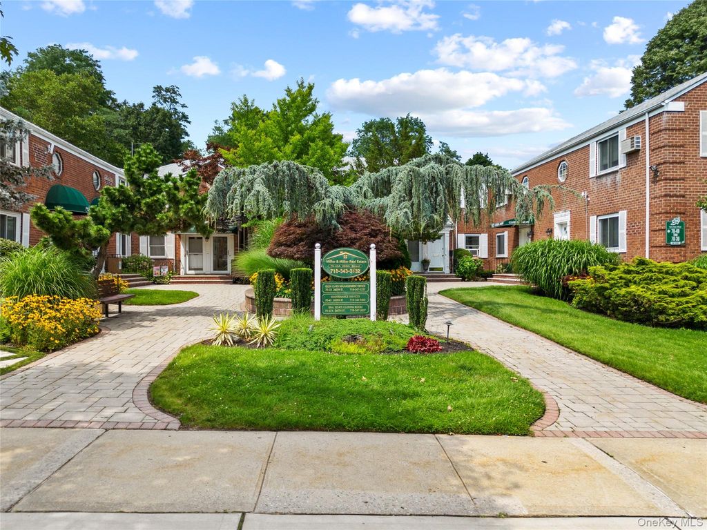 70-45B 260th Street B, Glen Oaks, NY 11004 — exterior