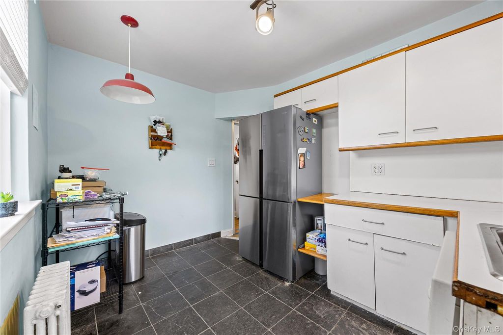 70-45B 260th Street B, Glen Oaks, NY 11004 — photo 5