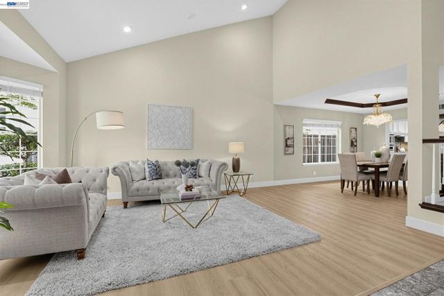 128 Summerset Ct, San Ramon, CA 94583
