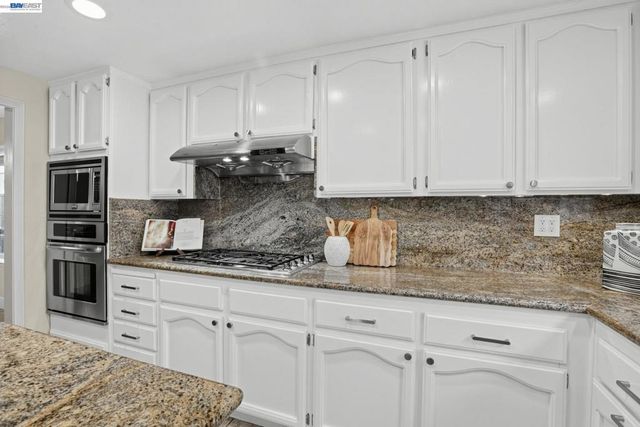 128 Summerset Ct, San Ramon, CA 94583