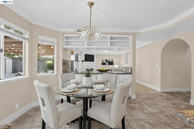128 Summerset Ct, San Ramon, CA 94583