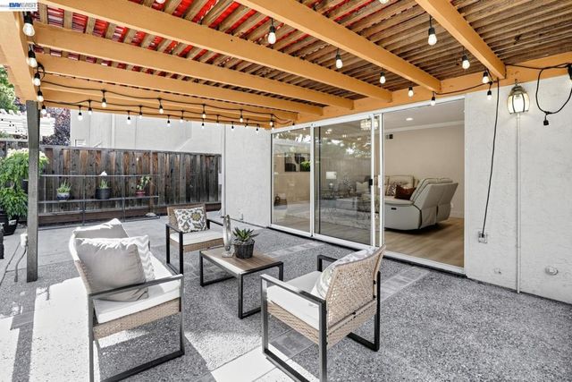 128 Summerset Ct, San Ramon, CA 94583