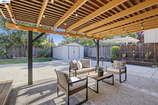 128 Summerset Ct, San Ramon, CA 94583