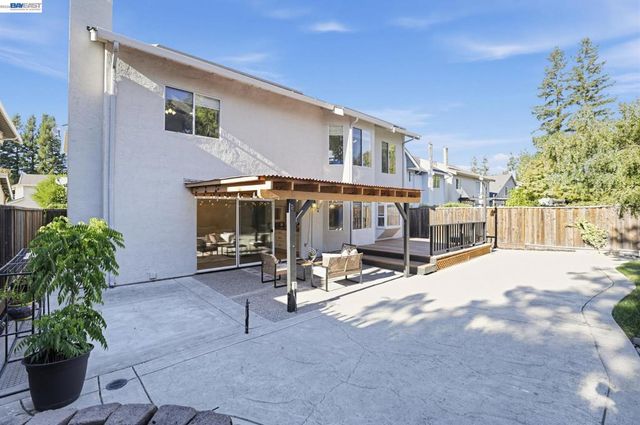 128 Summerset Ct, San Ramon, CA 94583