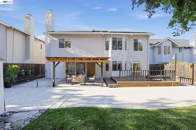 128 Summerset Ct, San Ramon, CA 94583