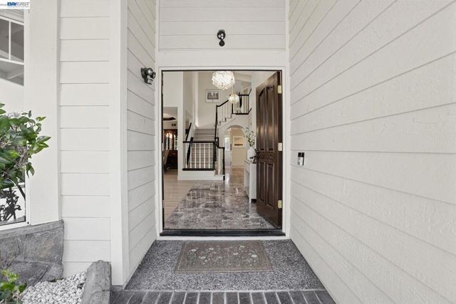 128 Summerset Ct, San Ramon, CA 94583